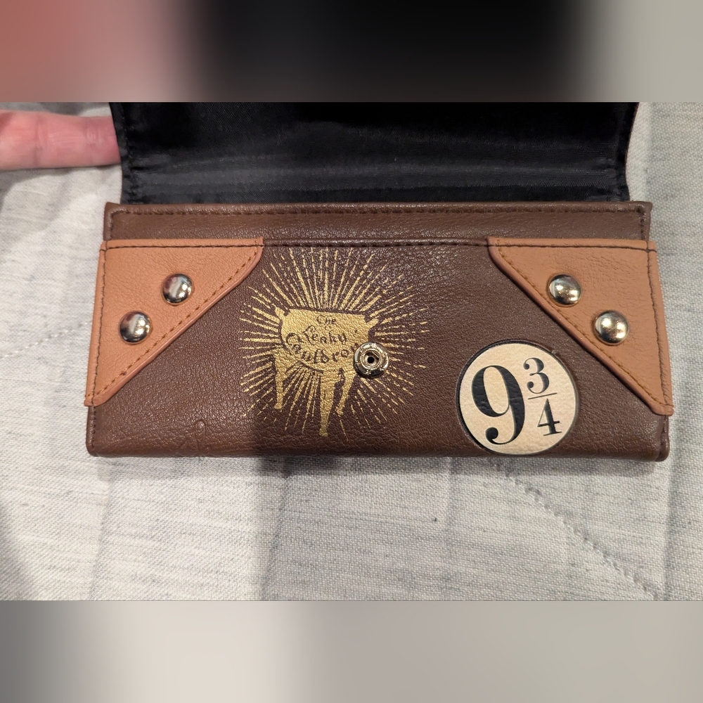 Harry Potter Wallet - Picture 2 of 3
